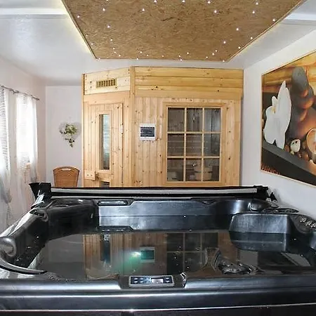 別荘 Chata Kvetov Květov